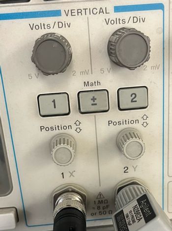 Volts/Div
5 V
VERTICAL
1
Position
Volts/Div
2 mV 5 V
Math
1 X
Position
A
1.MQ
= 8 pF
or 50 0
2
2 Y
300V RMS C
10M // 150F
10:1 PROBE
N2862A
2 mV
Agilent